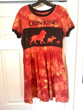 Disney Her Universe Lion King Tie Dye Dress Juniors Size Small Orange Ringer Tee